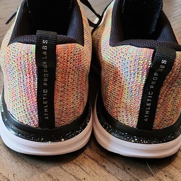 APL pro techloom flyknit running shoe size 7.5 - Picture 5 of 10